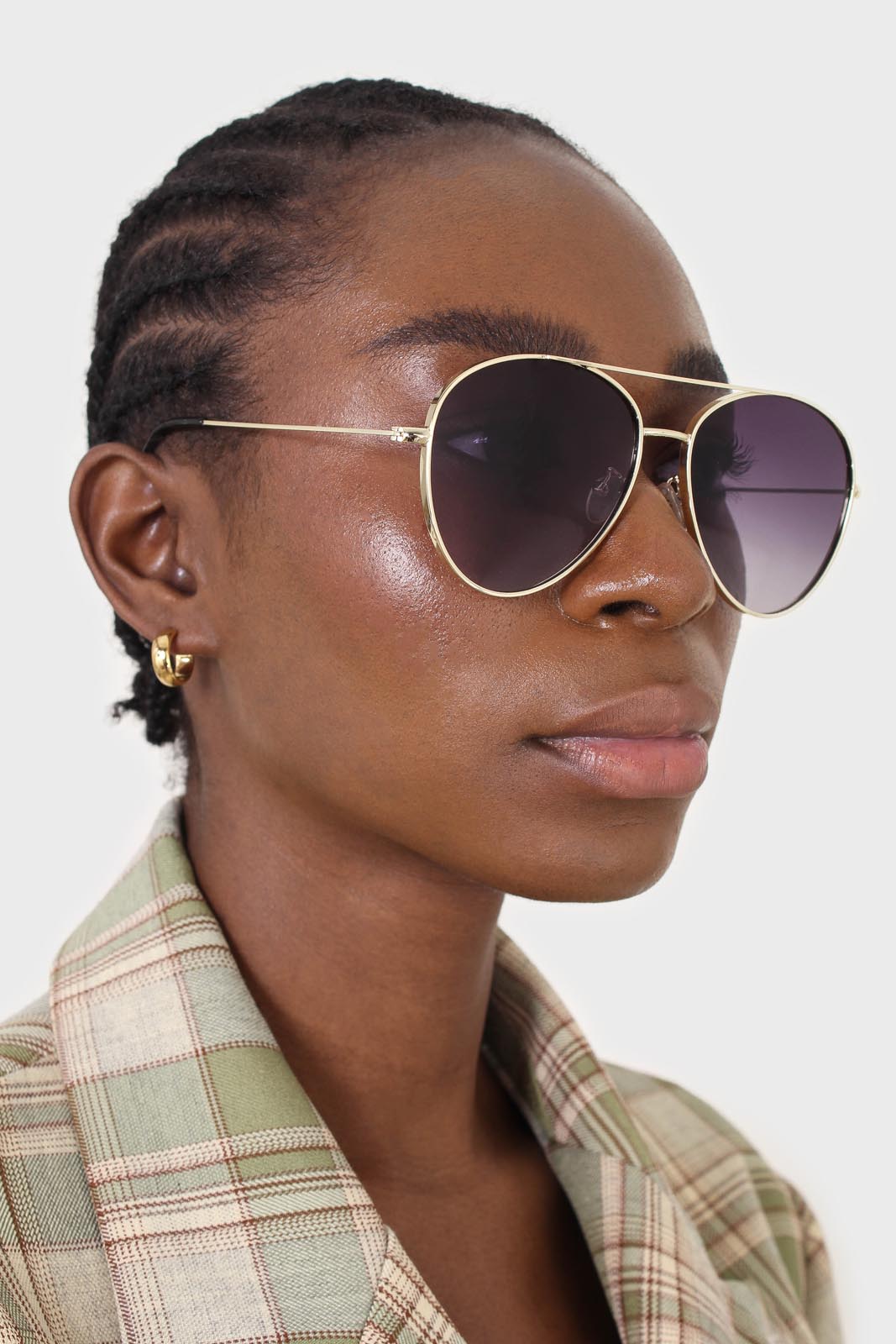 Gold frame black lens classic aviator sunglasses