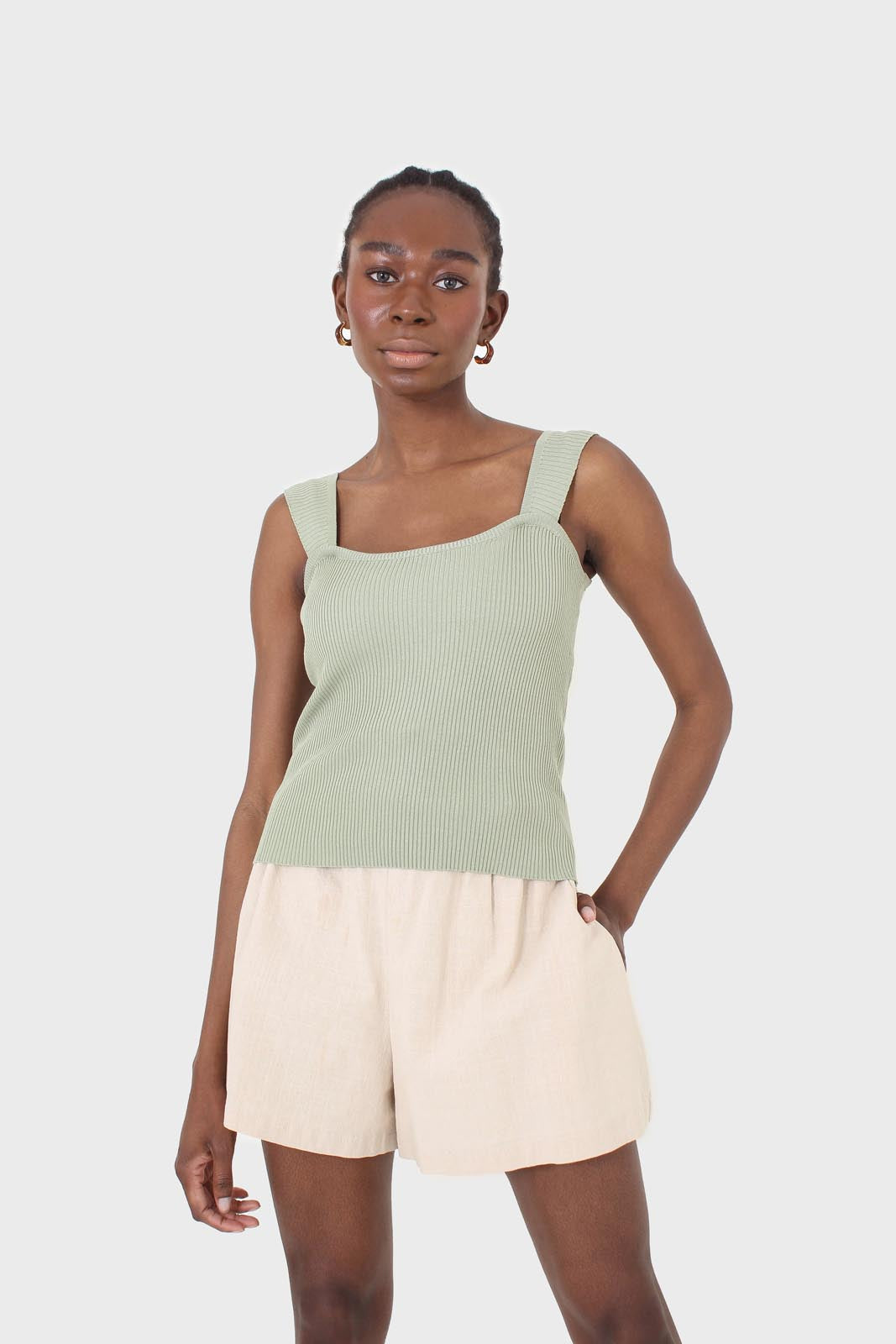 Beige belted wide leg linen shorts
