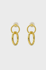 Gold linking circle earrings