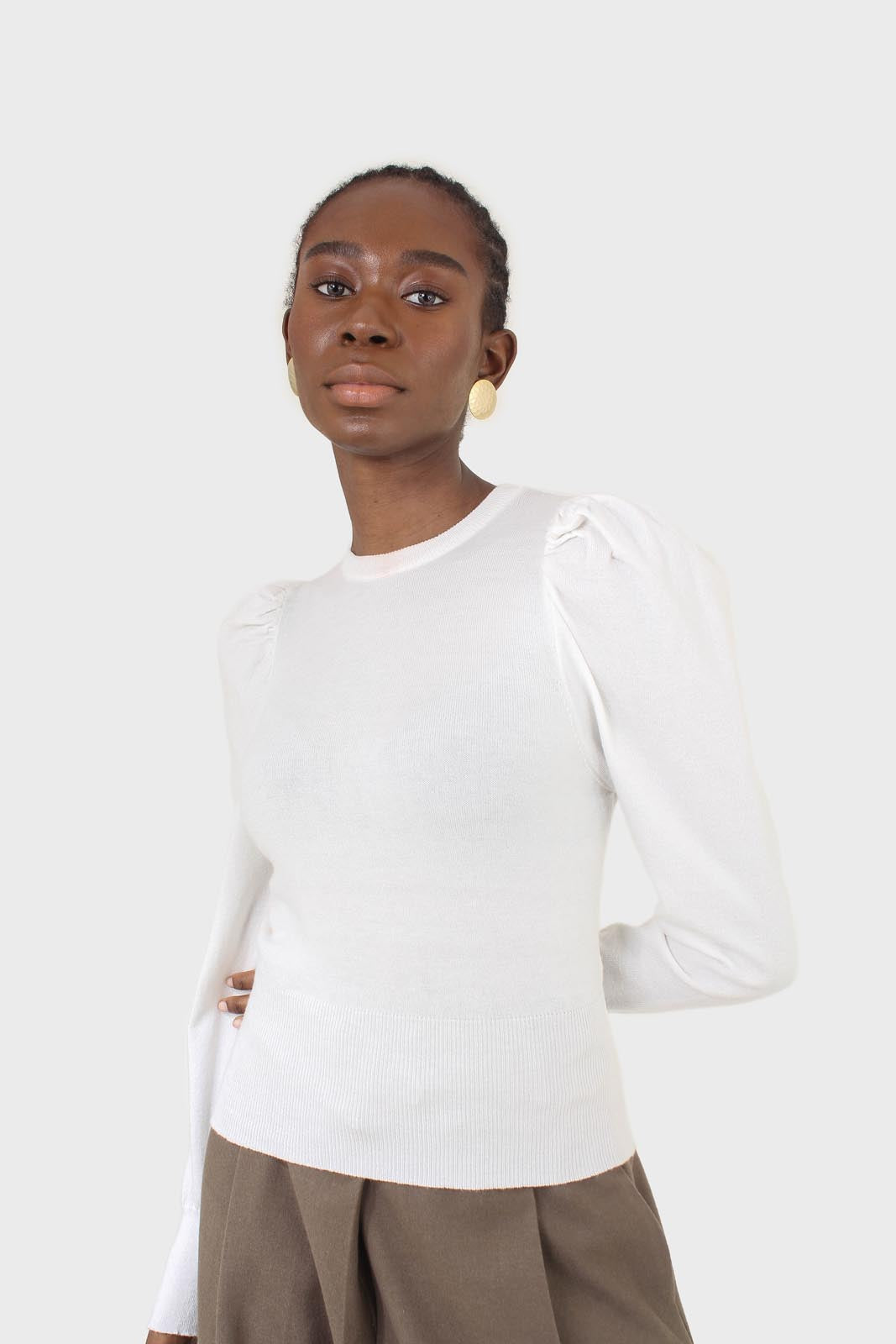 White glitter balloon sleeve knit top