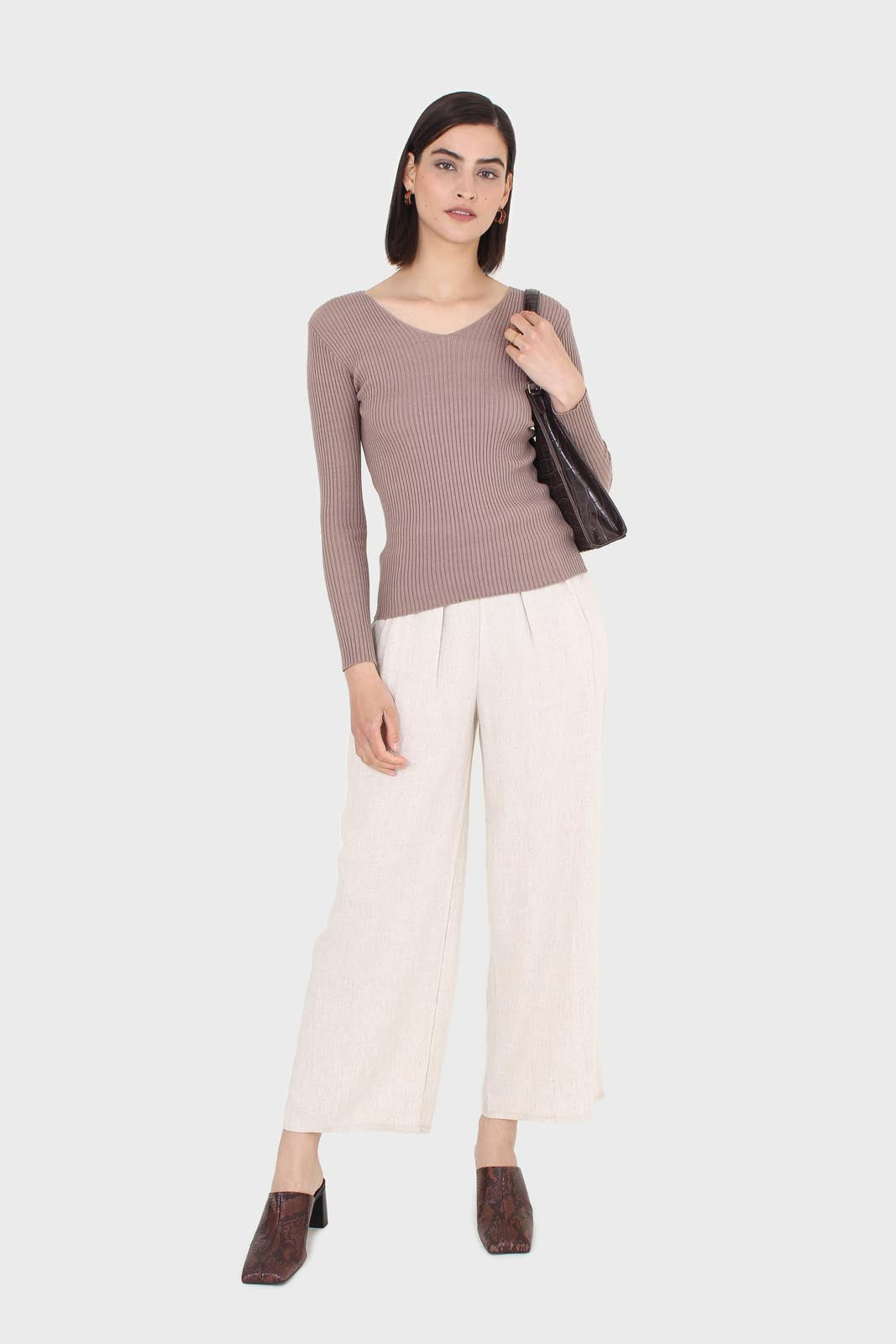 Cocoa V-neck ribbed long sleeved knit top