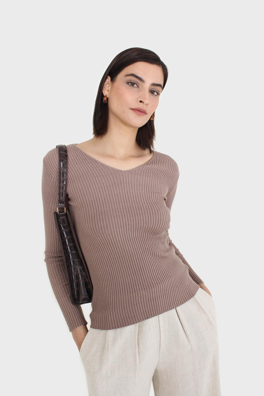 Cocoa V-neck ribbed long sleeved knit top