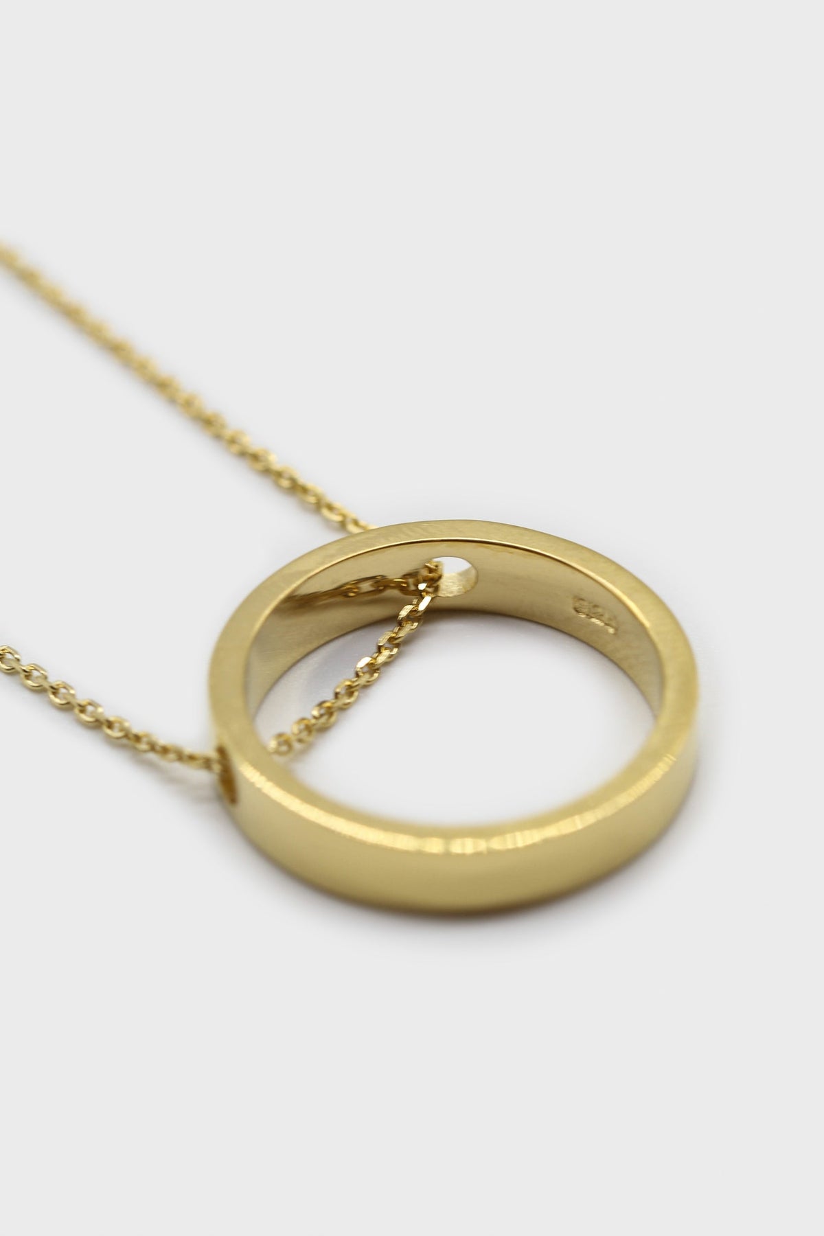 Charm necklace - Gold ring pendant / 50cm