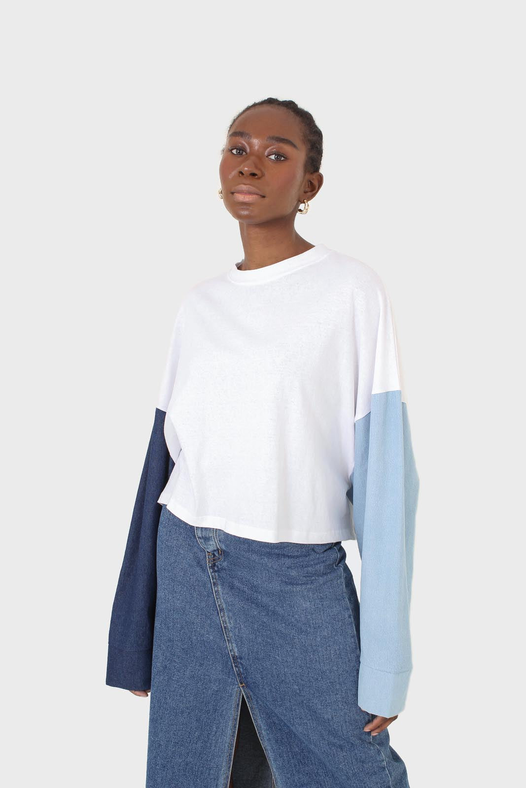 White denim colour block sleeve cropped top