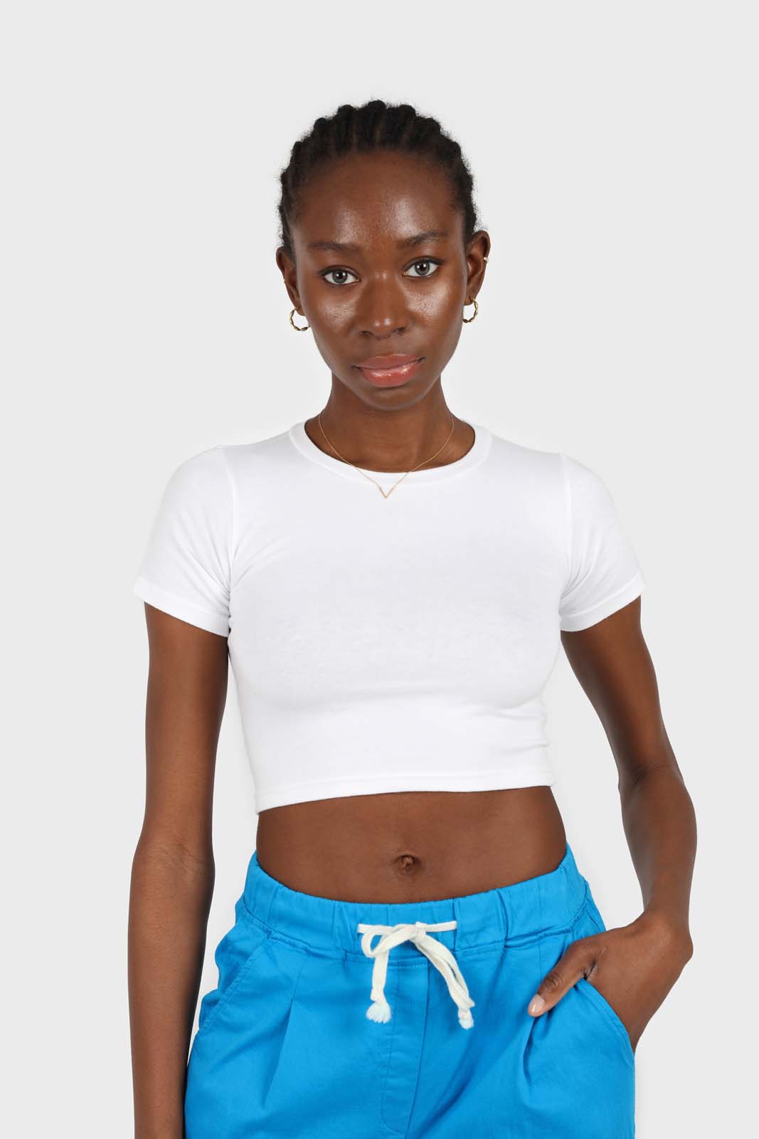 White peek back short sleeve tee