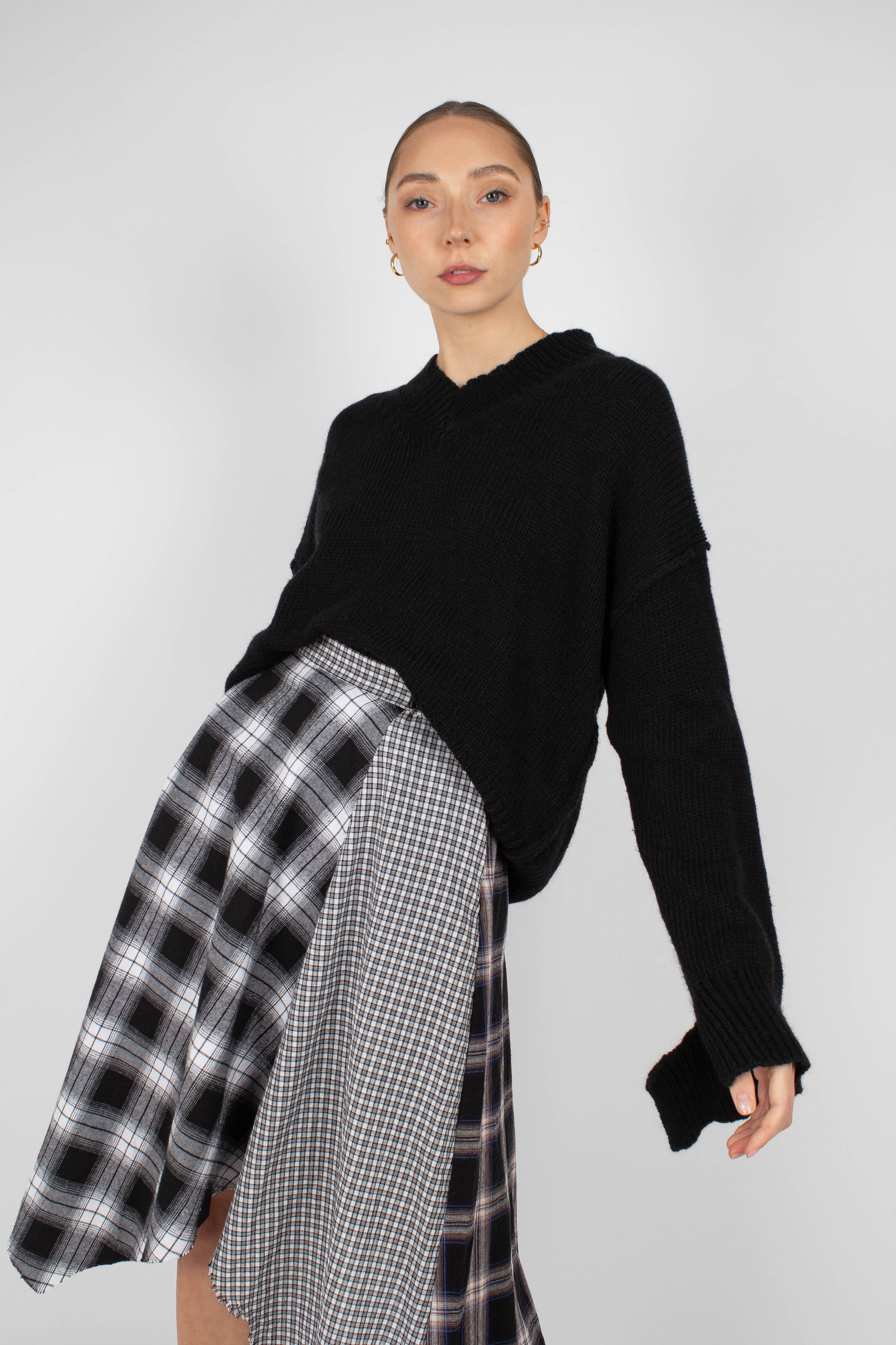 Black V-neck loose fit angora jumper