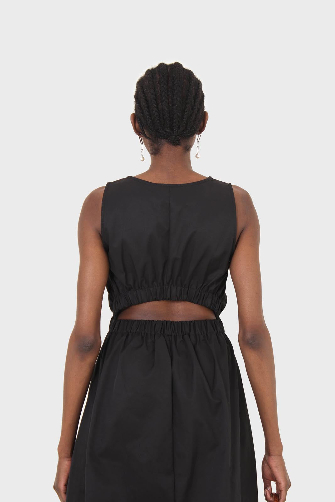 Black sleeveless flare open back maxi dress