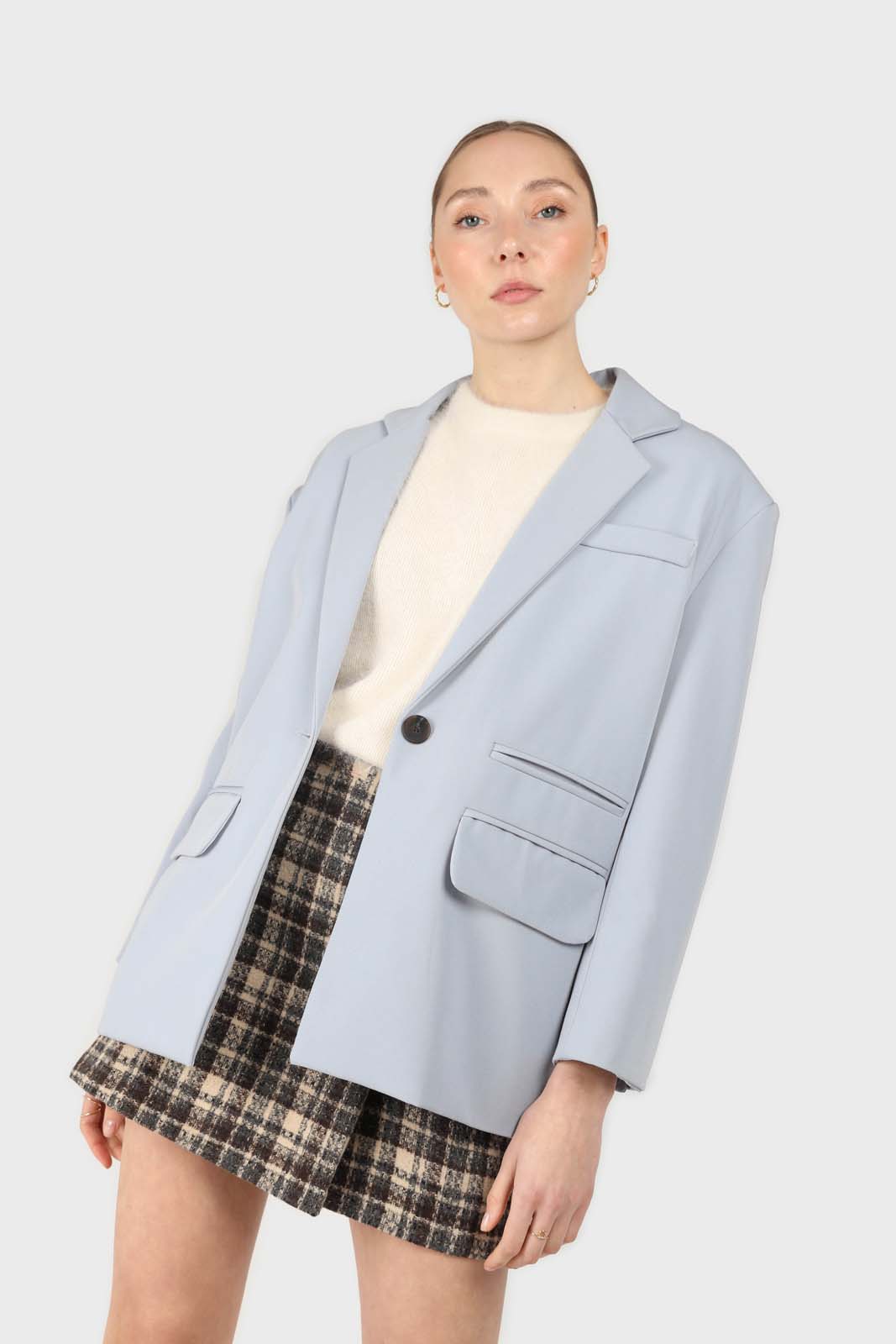 Powder blue contrast button oversized blazer