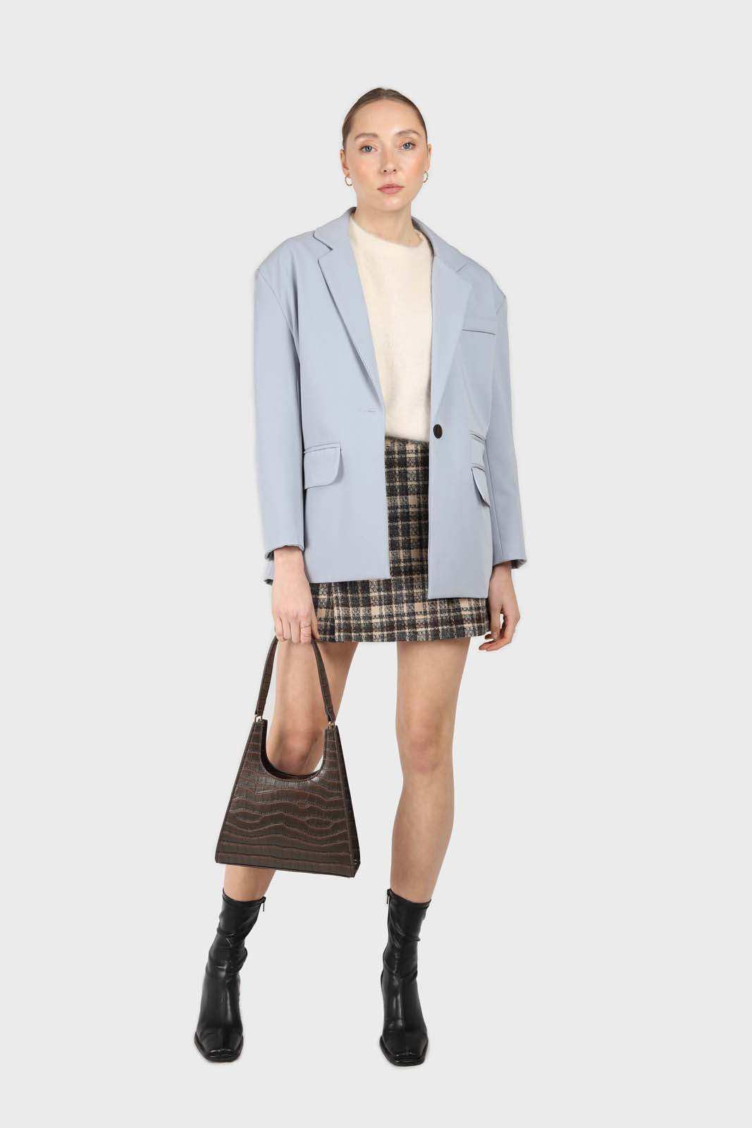 Powder blue contrast button oversized blazer