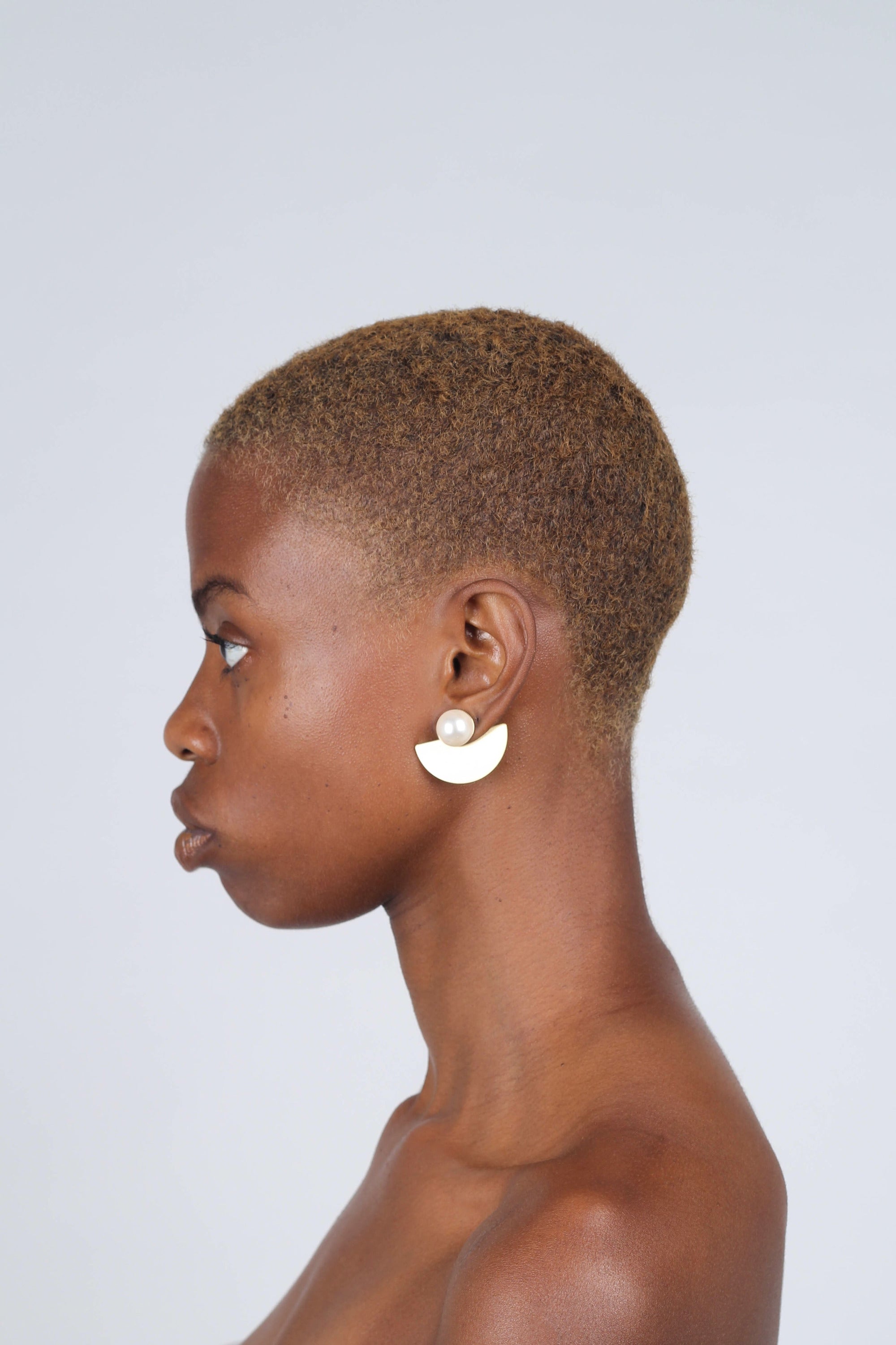 Gold giant pearl fan earrings
