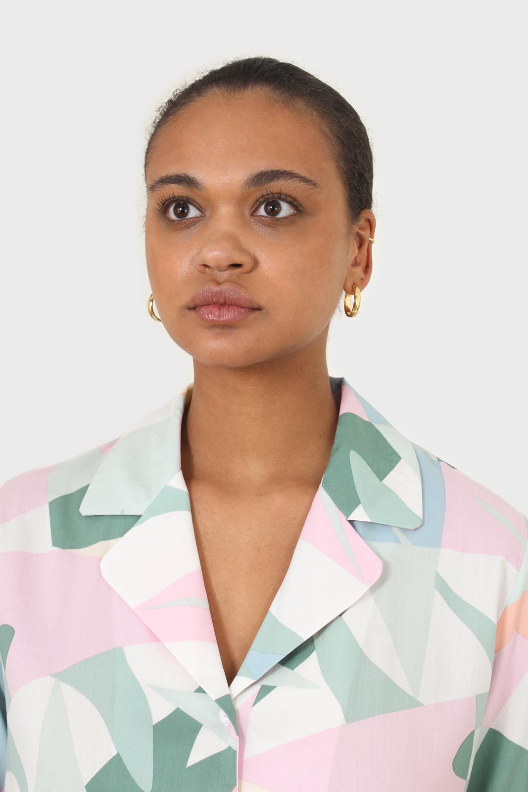 Pink multicolor graphic print short sleeved shirt