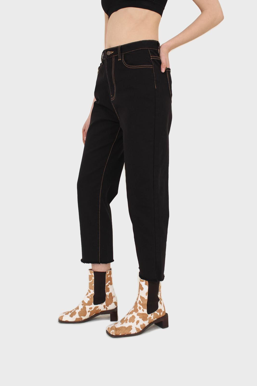 Black and beige contrast stitch jeans - 957