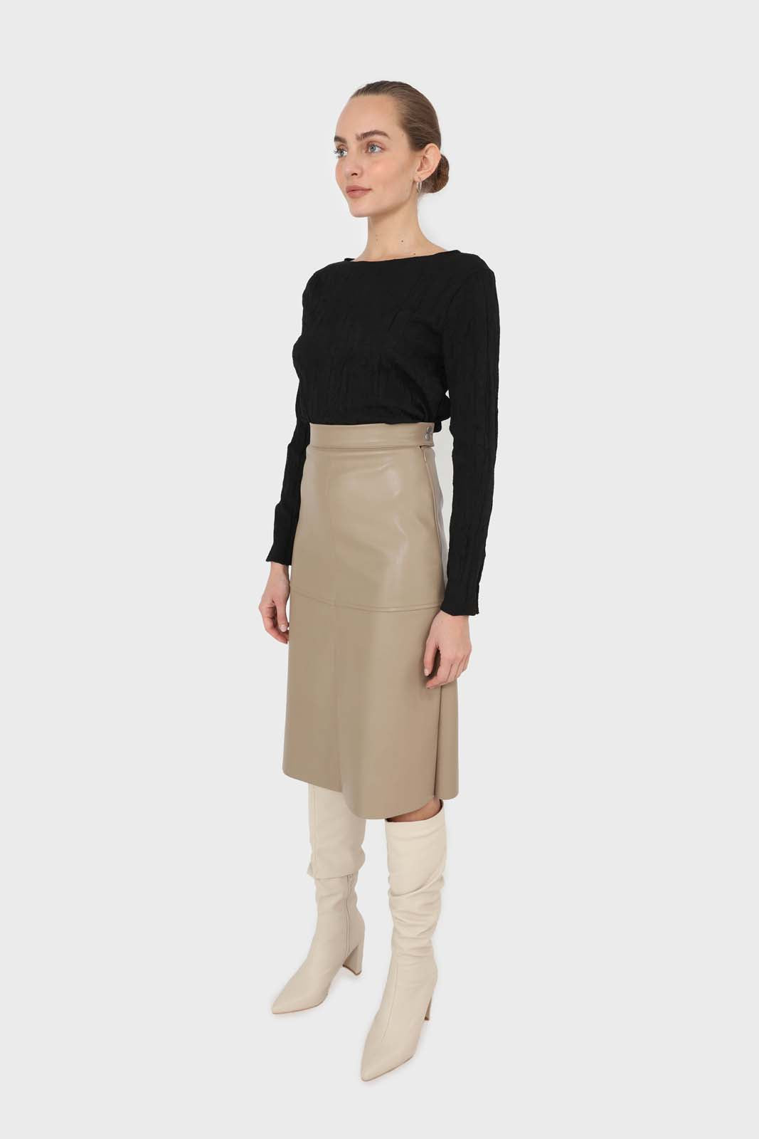 Black wrinkled long sleeved top