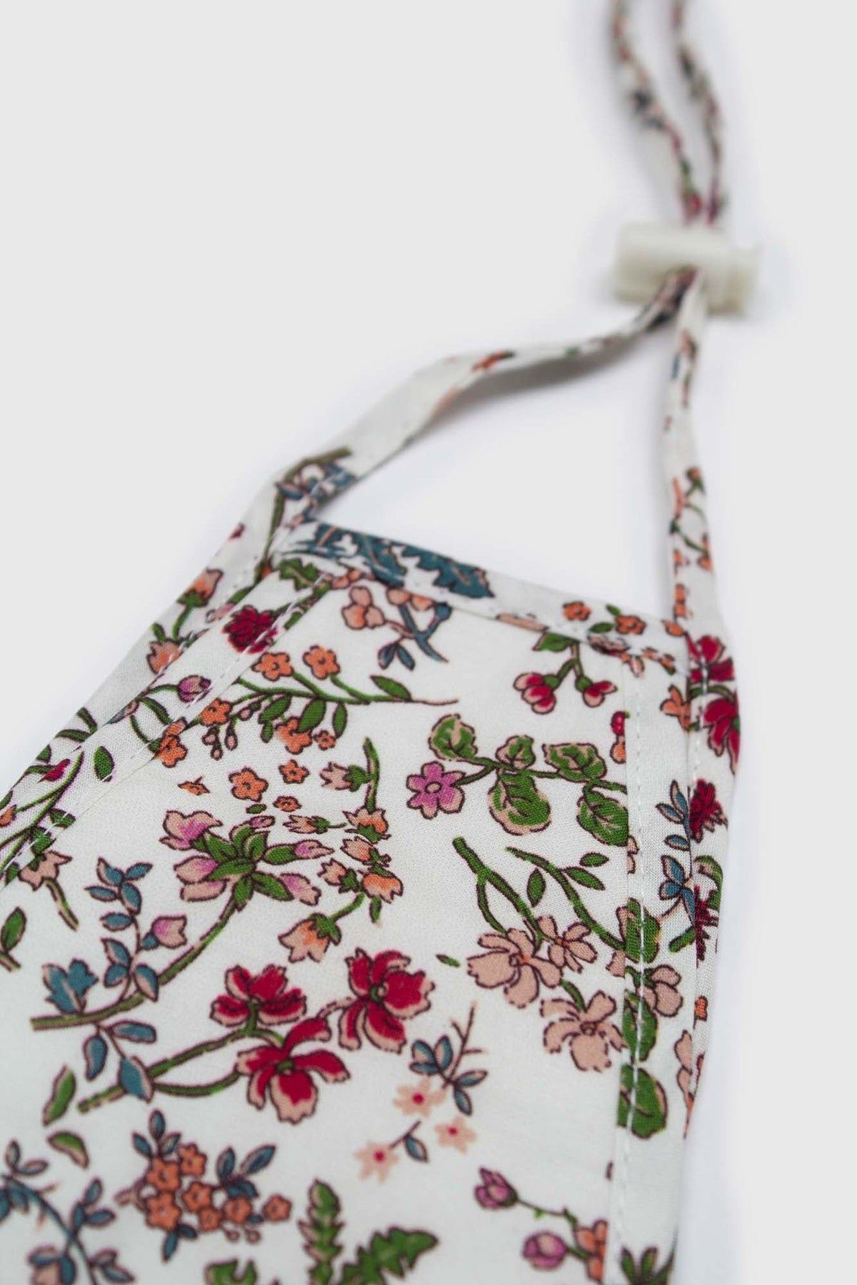 White and red multi floral pure cotton face mask
