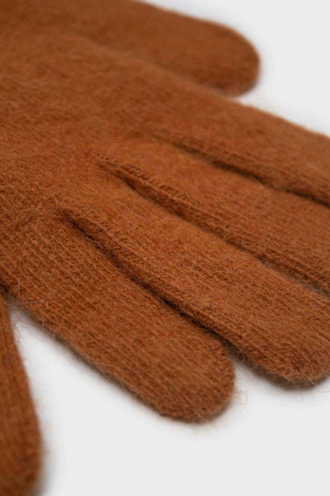 Camel mohair gloves