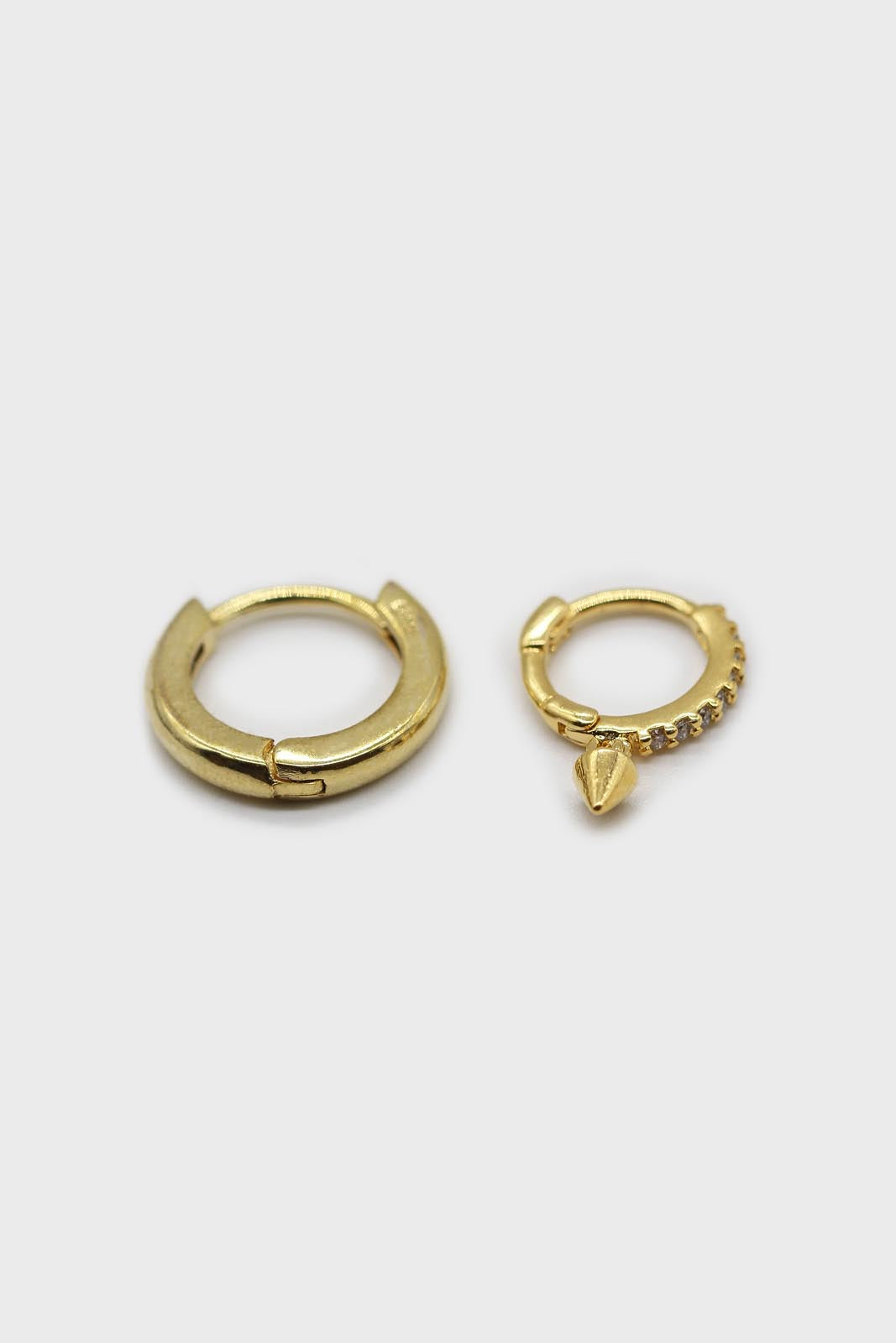 Gold shooting daggers ear party stack