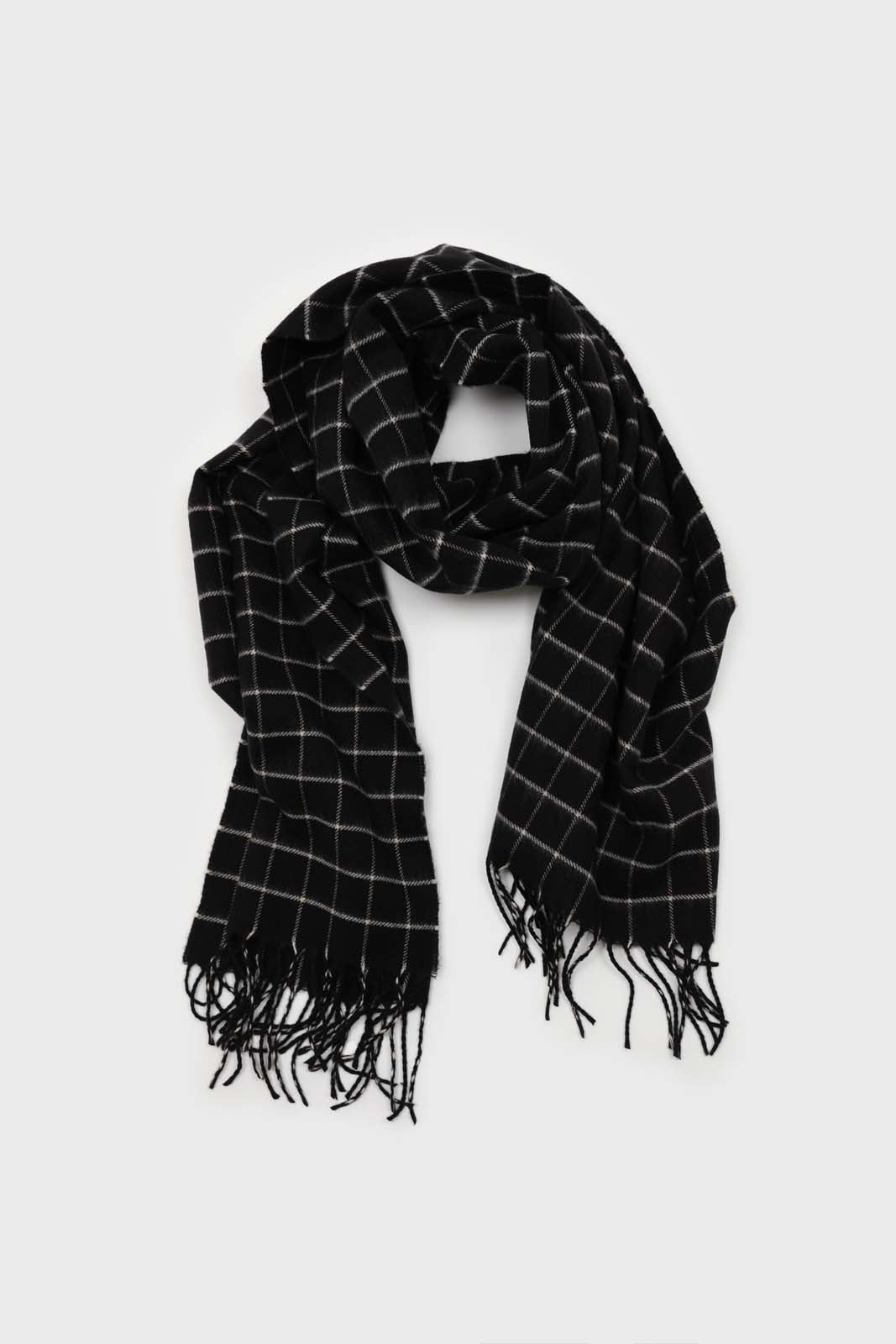 Black and white box check scarf