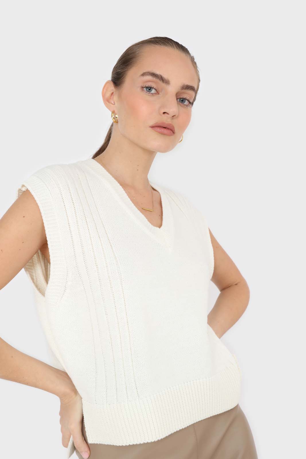 Ivory hi-low hem knit vest