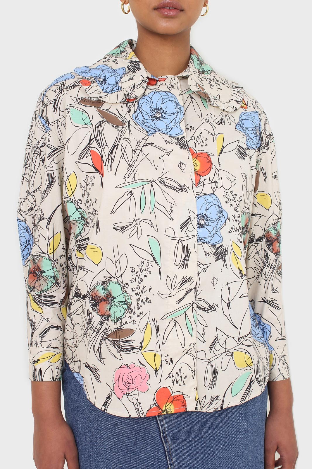Ivory sketch print large collar blouse