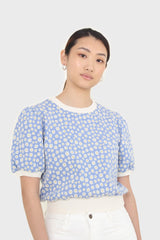 Blue and white daisies short puff sleeved top