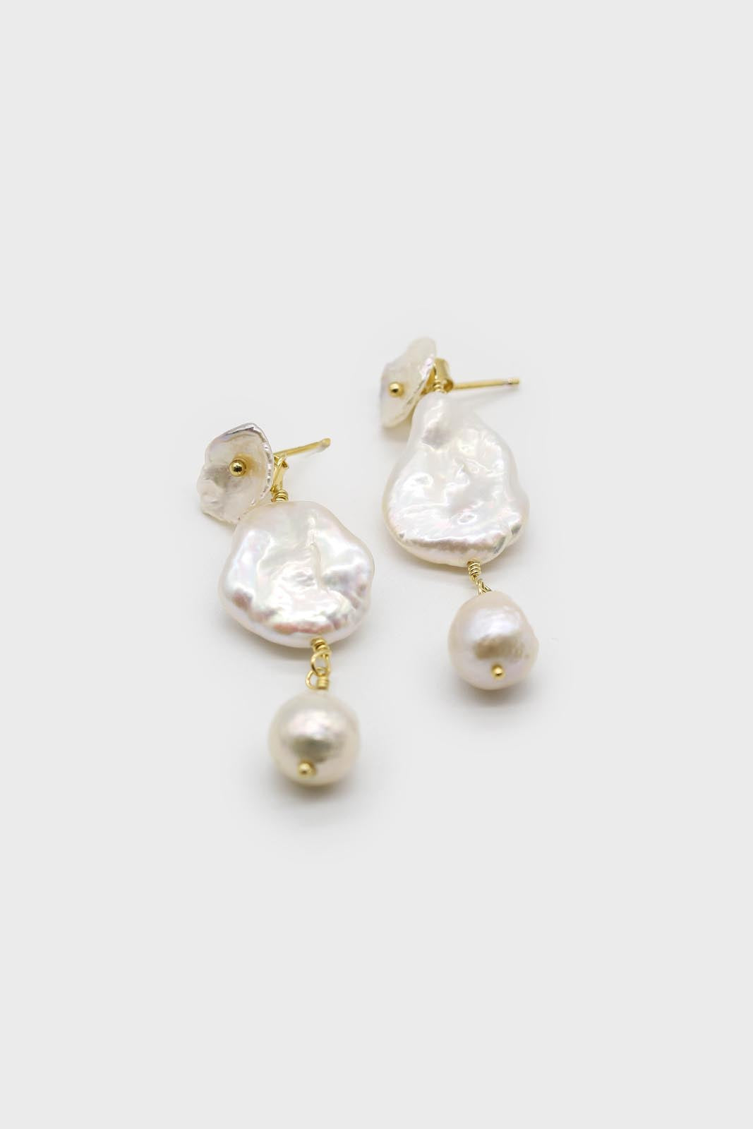 Irregular drop genuine pearls earrings