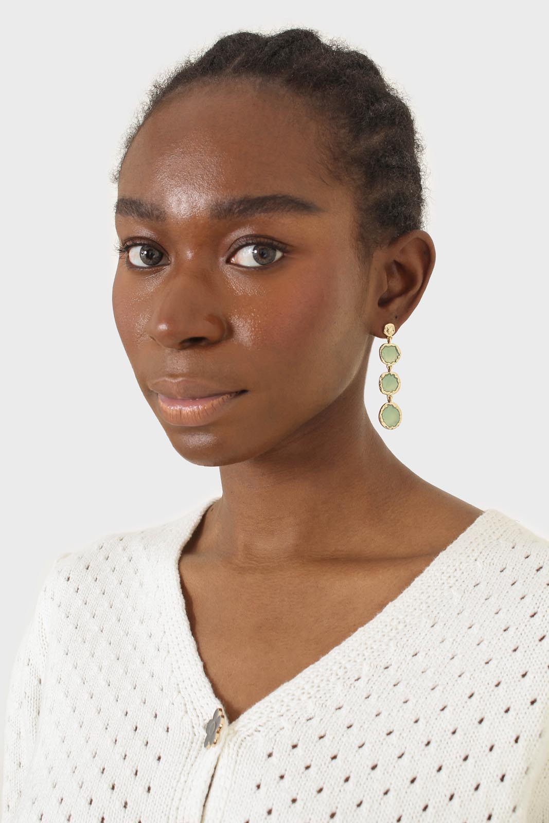 Ivory flower button cardigan