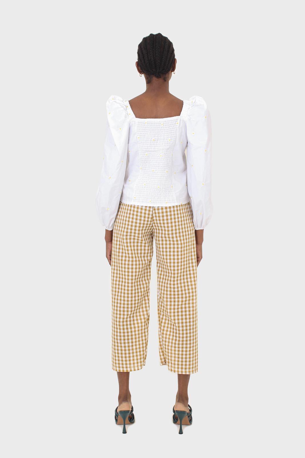 White daisy embroidered top