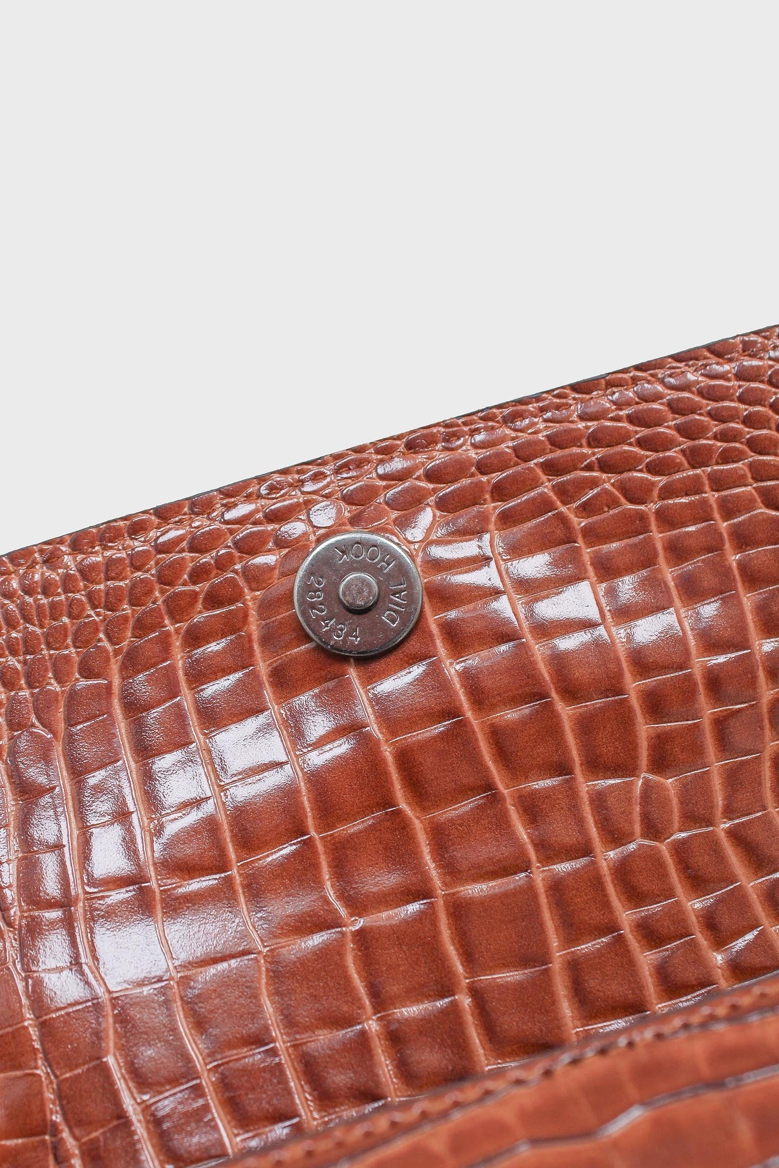 Brown croc skin rectangle thick chain handbag