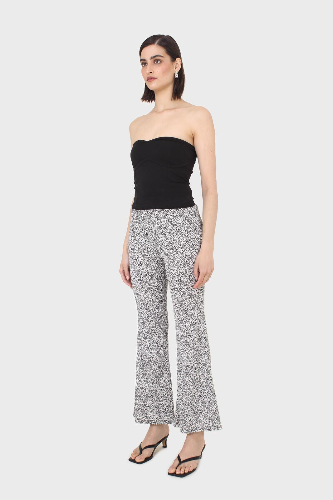Black bandeau strapless top
