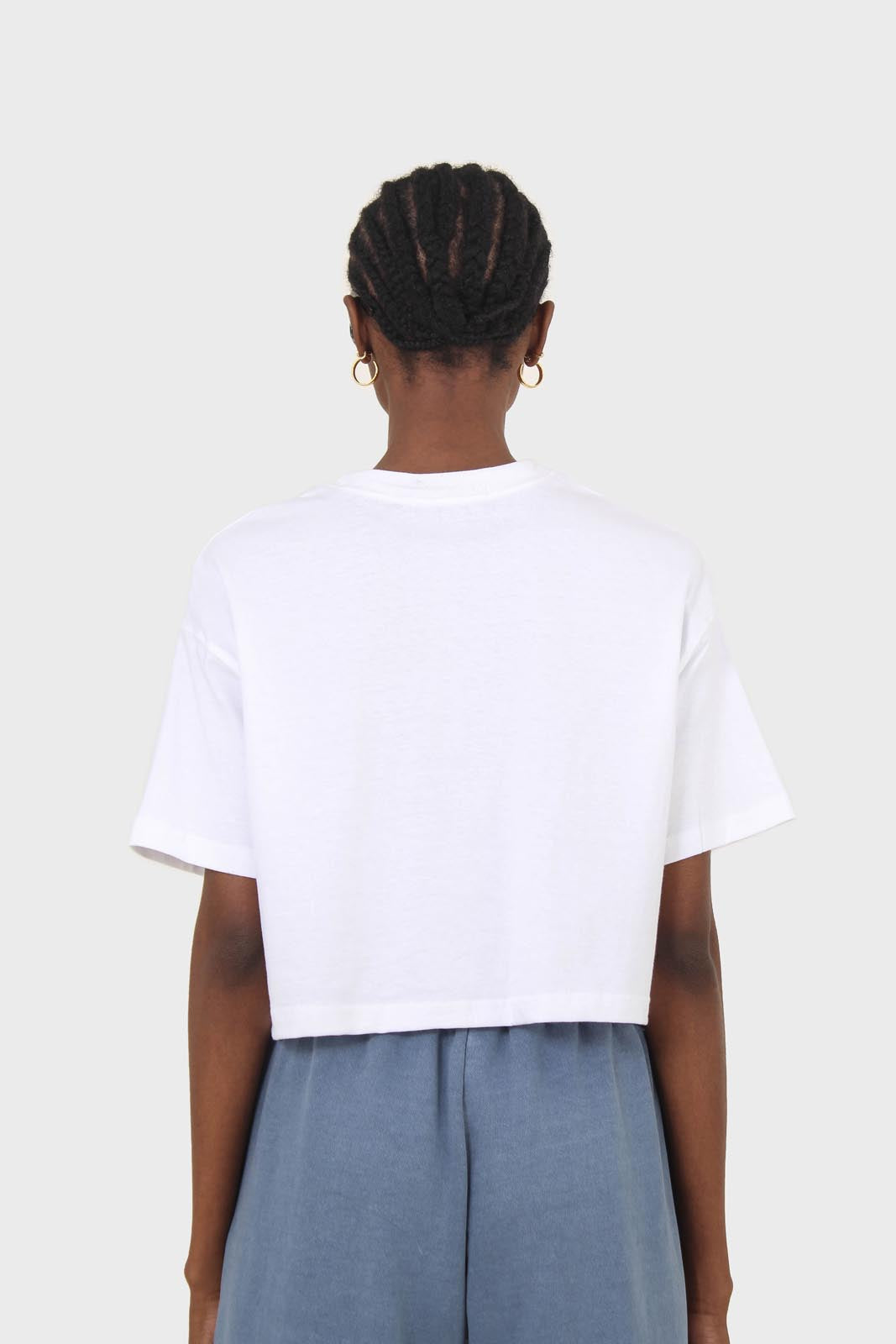 White perfect cropped short sleeve tee