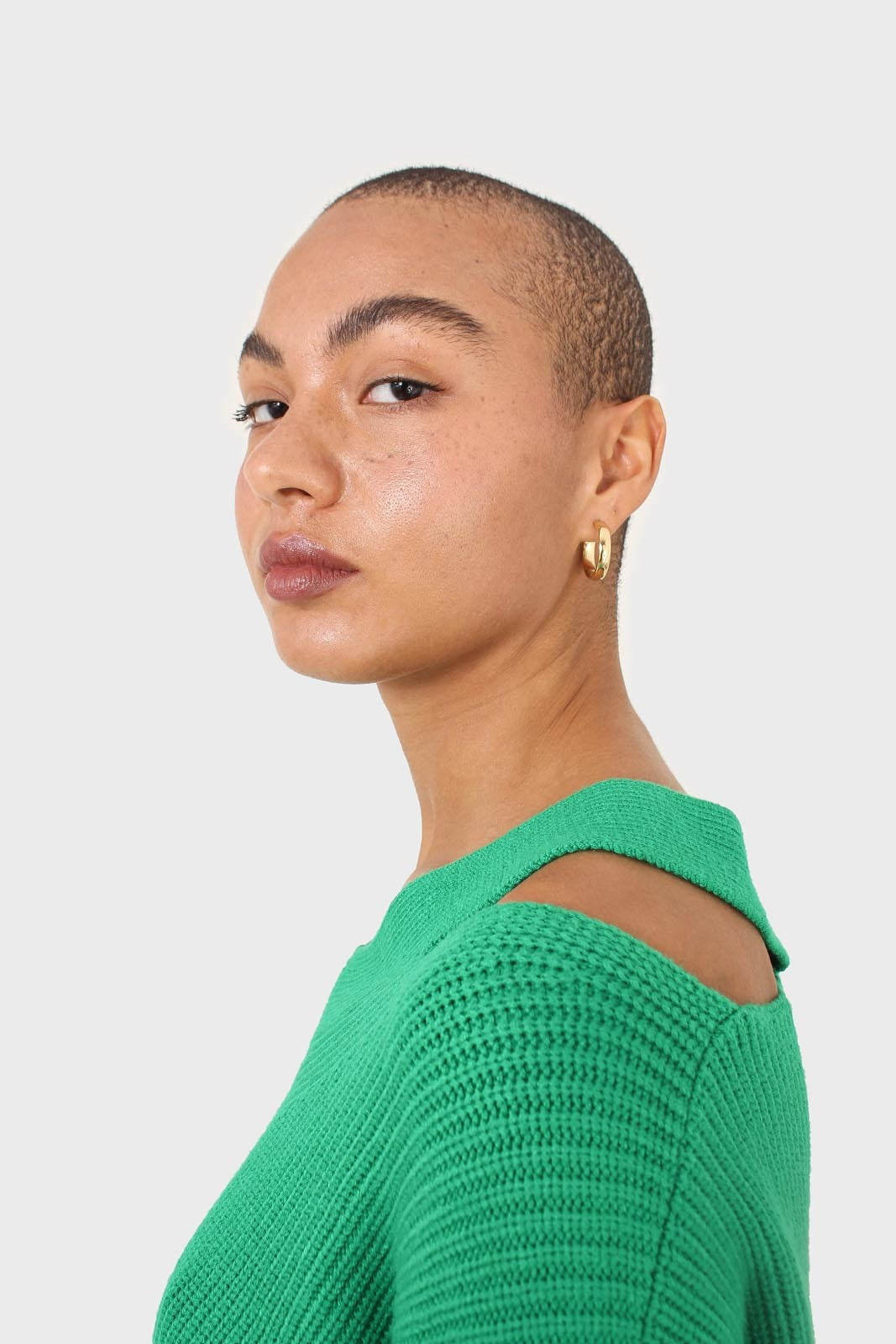 Green side neck slit V-neck jumper
