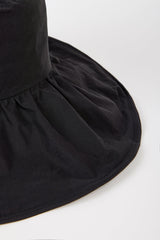 Black ruched wide brim bucket hat