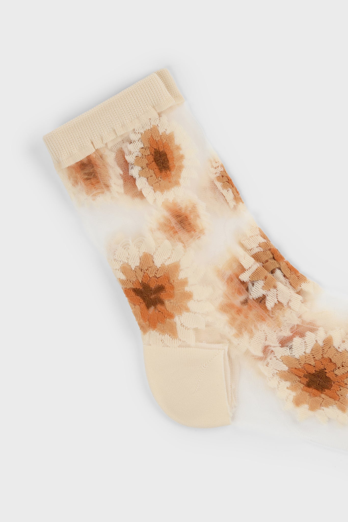 Camel large daisy sheer socks