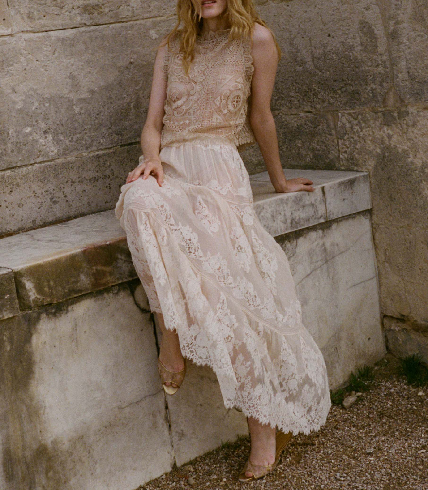 HANDKERCHIEF ANNIVERSARY TOP -- PAILLE
