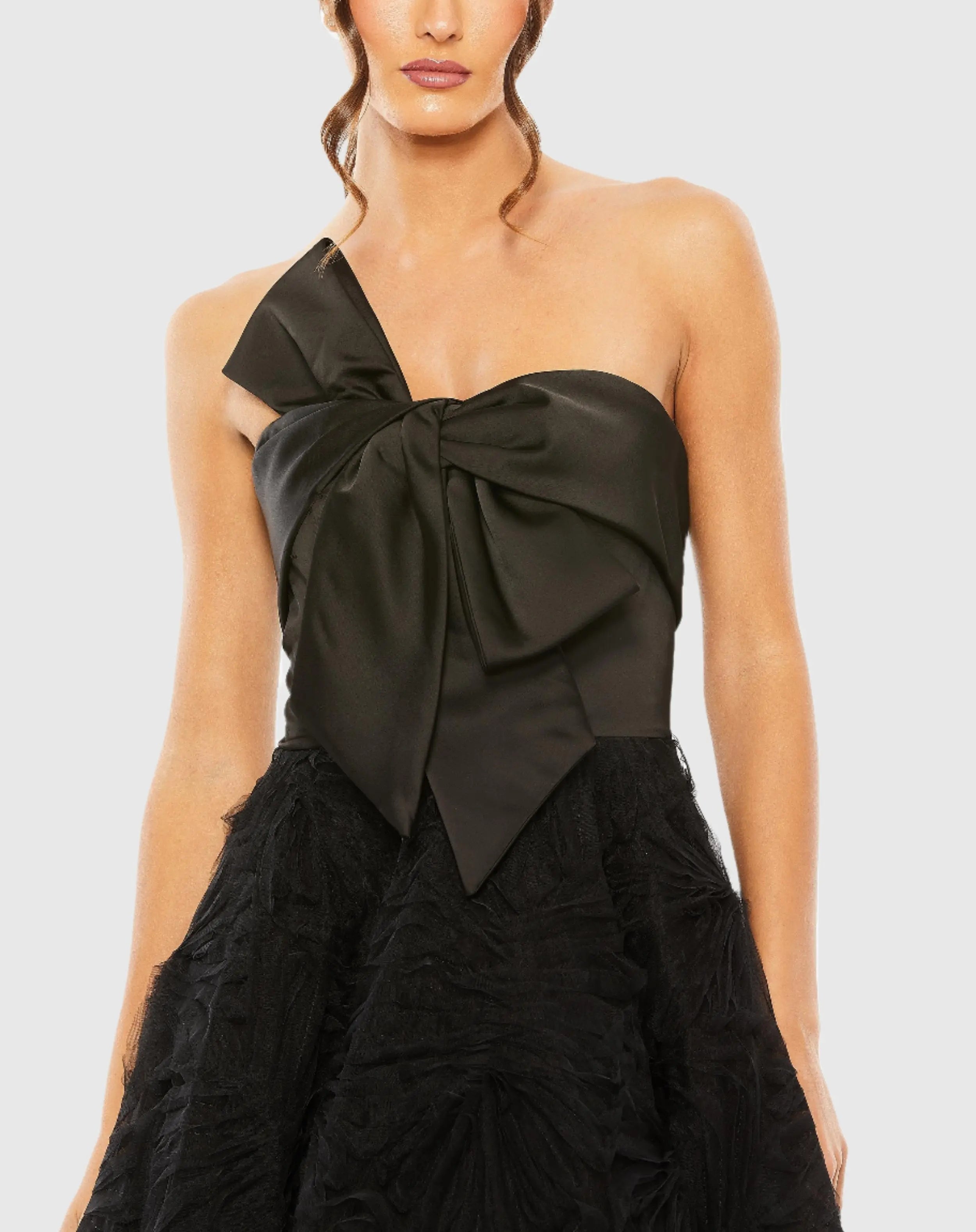 Black Strapless Front Bow Knot Tulle Gown