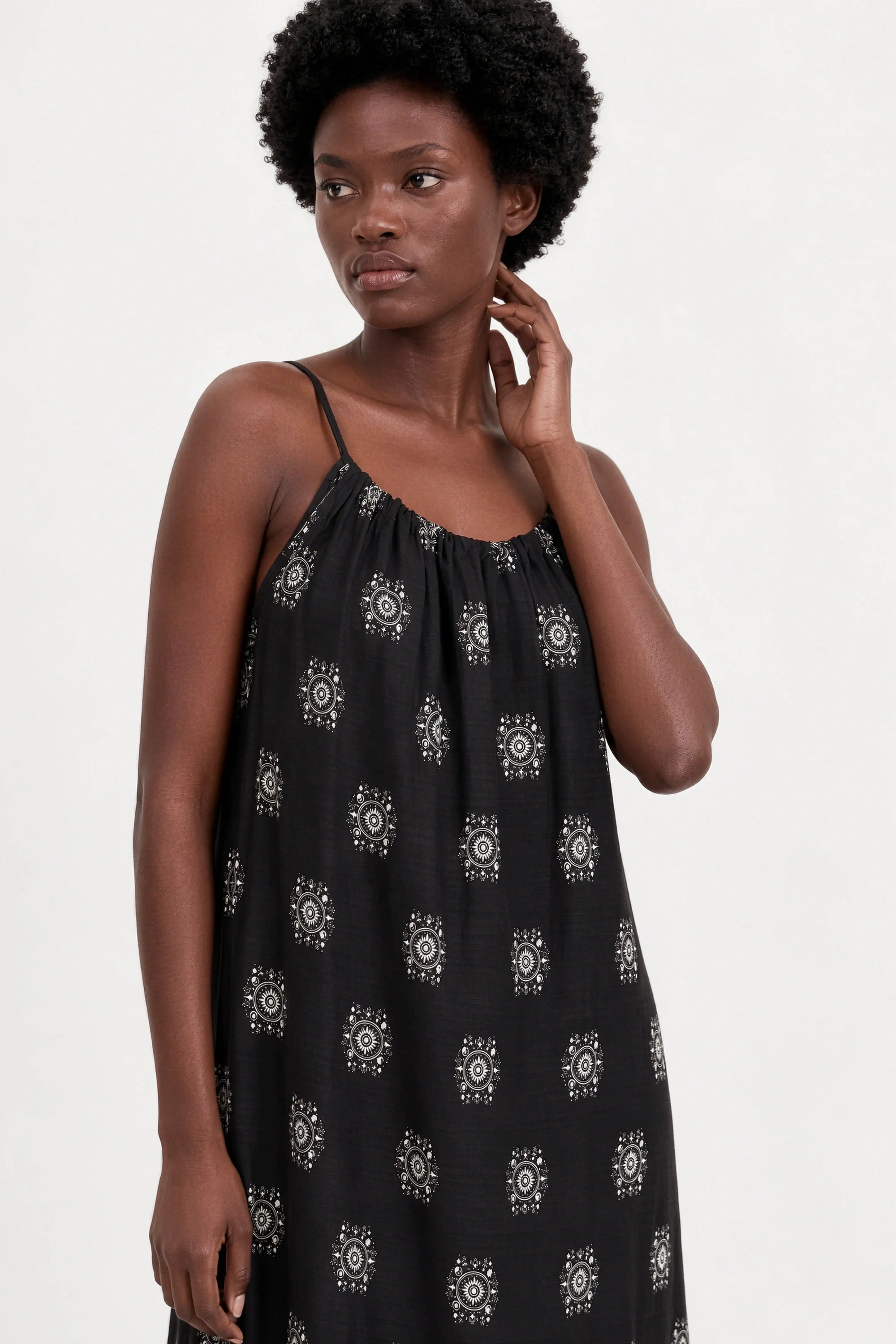 Black and white printed linen blend maxi dress